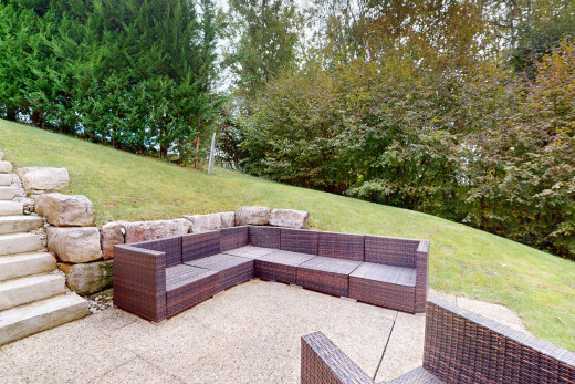 garten mit wohnraum im freien, terrasse, und rasen