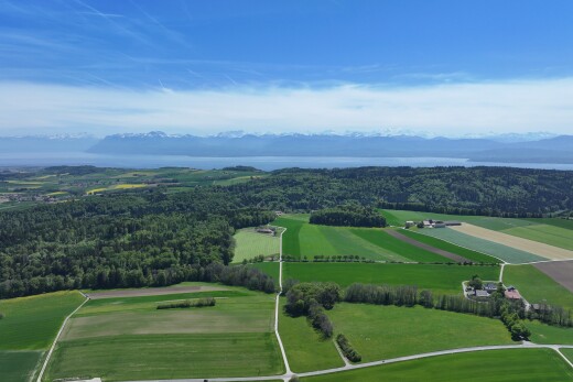 vue sur la montagne avec aerial view, day time, rural view, et vue rurale