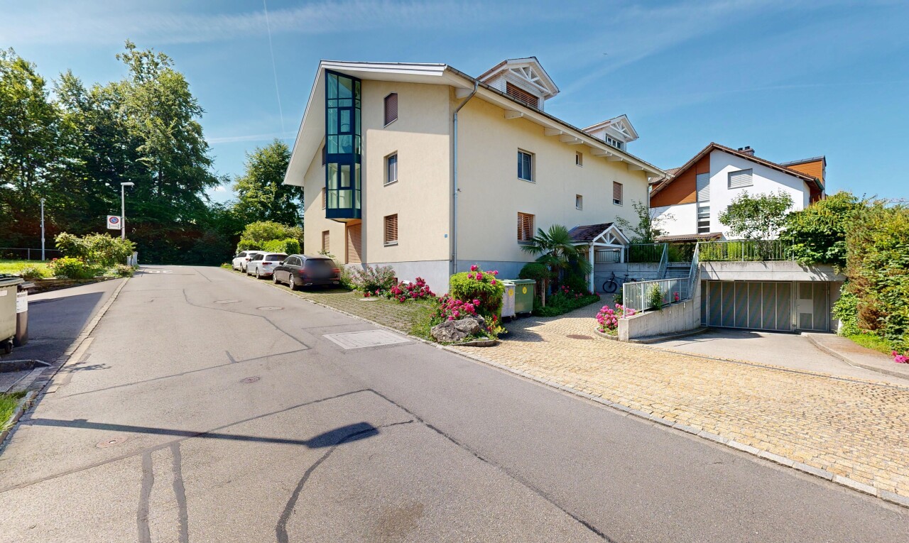 außenansicht mit day time und stuckverkleidung