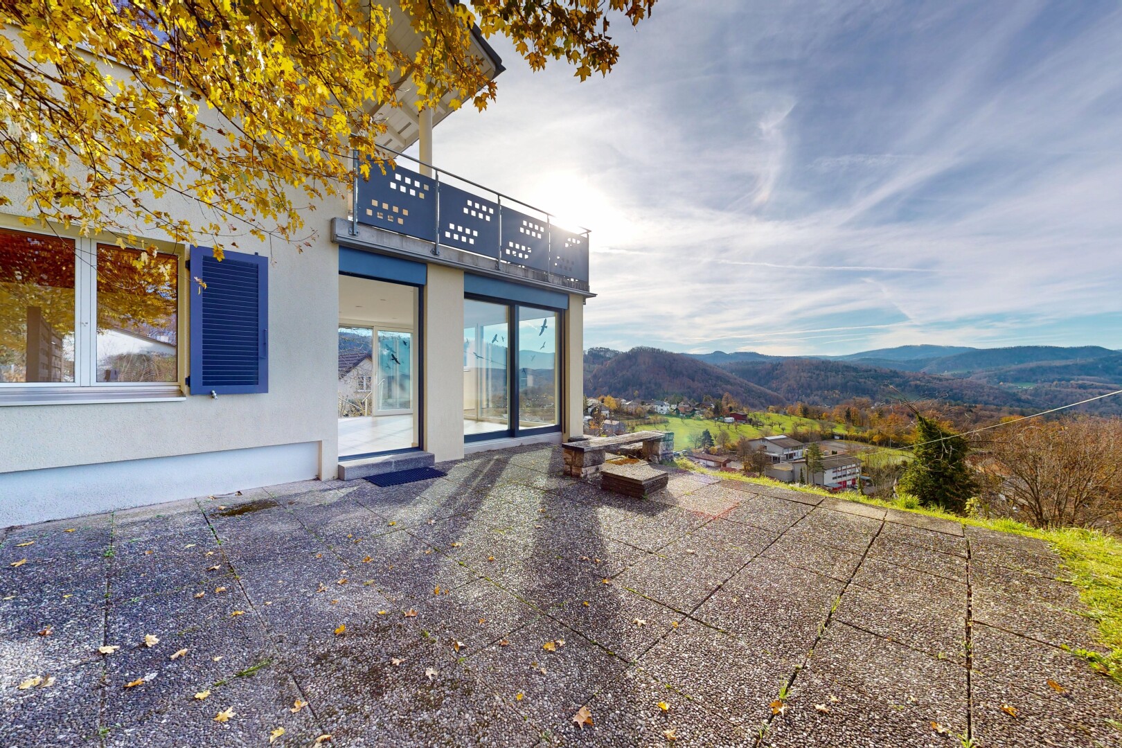 außenansicht mit day time, terrasse, stuckverkleidung, mountain view, und blick auf die berge