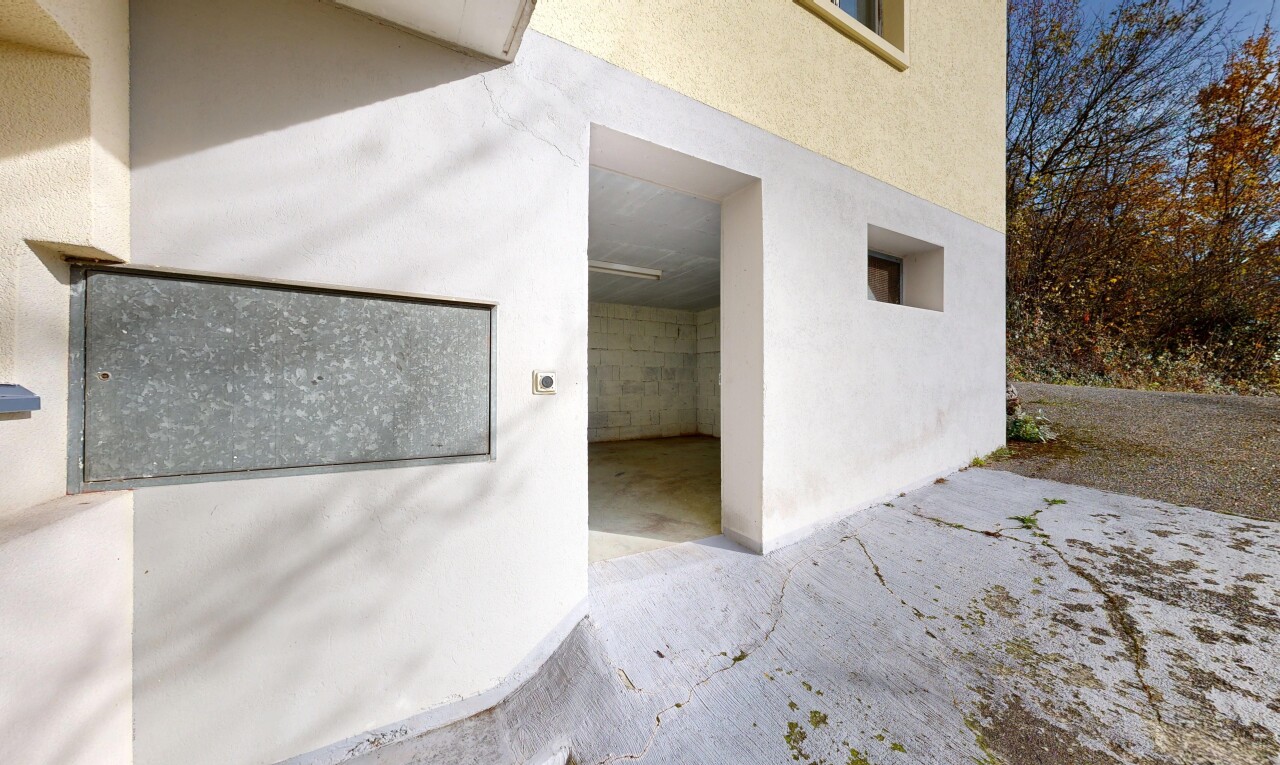 außenansicht mit stuckverkleidung und property visible