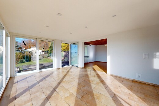 leerer raum mit natural light, natürliches licht, drywall, gipskartonwand, und floor ceiling windows