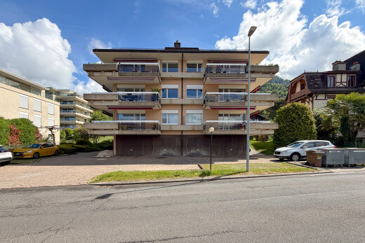 extérieur du bâtiment avec day time, apartment complex view, et vue sur le complexe d'appartements