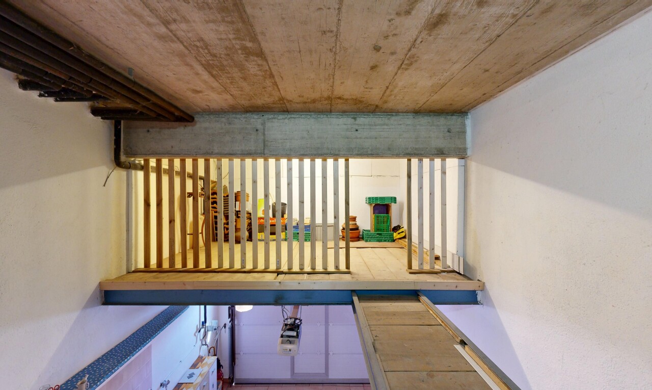 piscine avec inside property