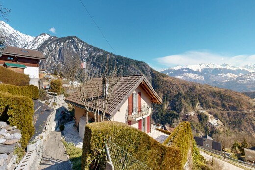 vue sur la montagne avec mountain view, vue sur la montagne, et day time
