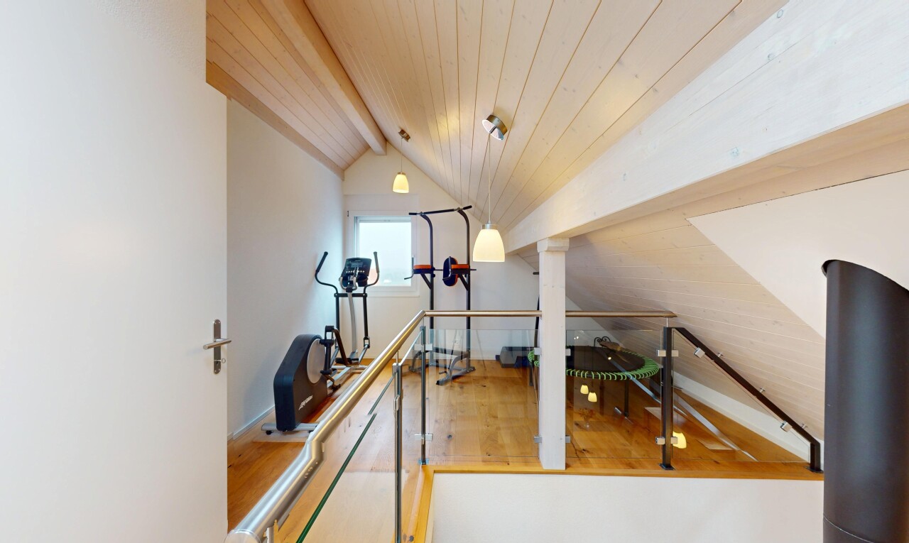 treppe mit dachschräge, natürliches licht, und gipskartonwand