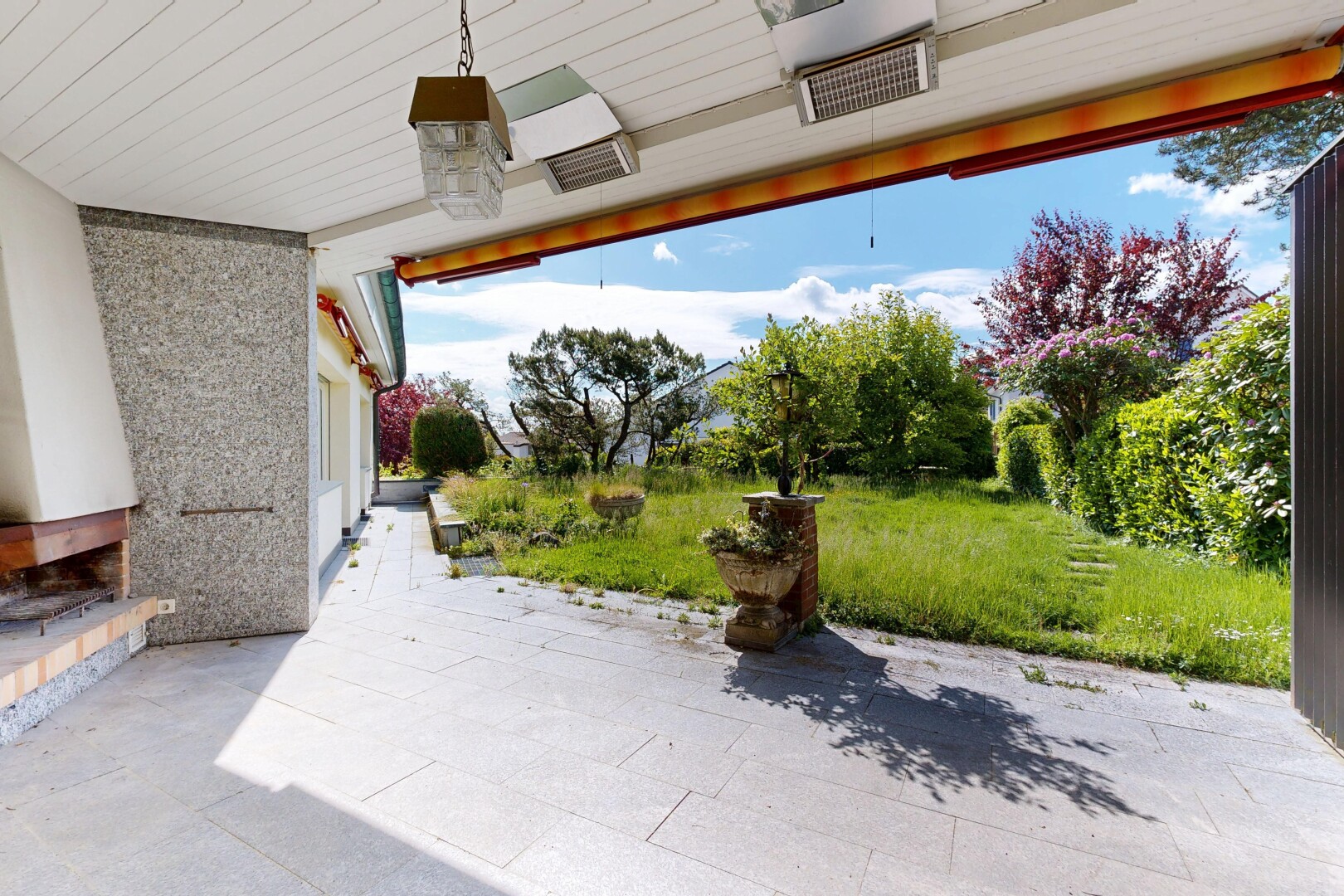 terrasse mit terrasse, day time, from property, und lüftungsgitter
