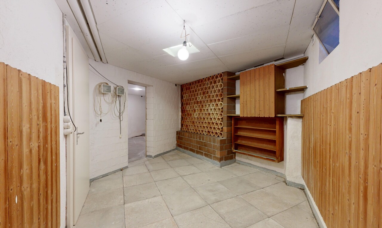 rezeption / lobby mit drywall und vinyl tile