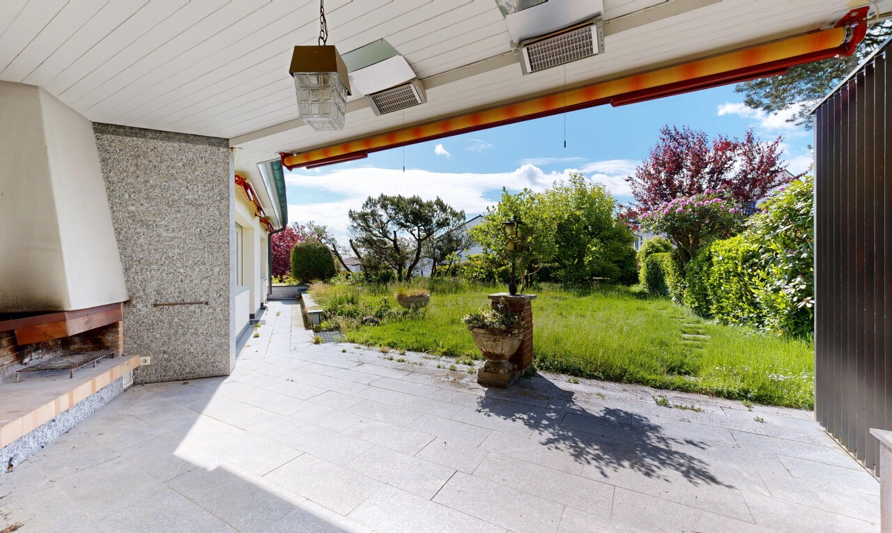 terrasse mit terrasse, day time, from property, und lüftungsgitter