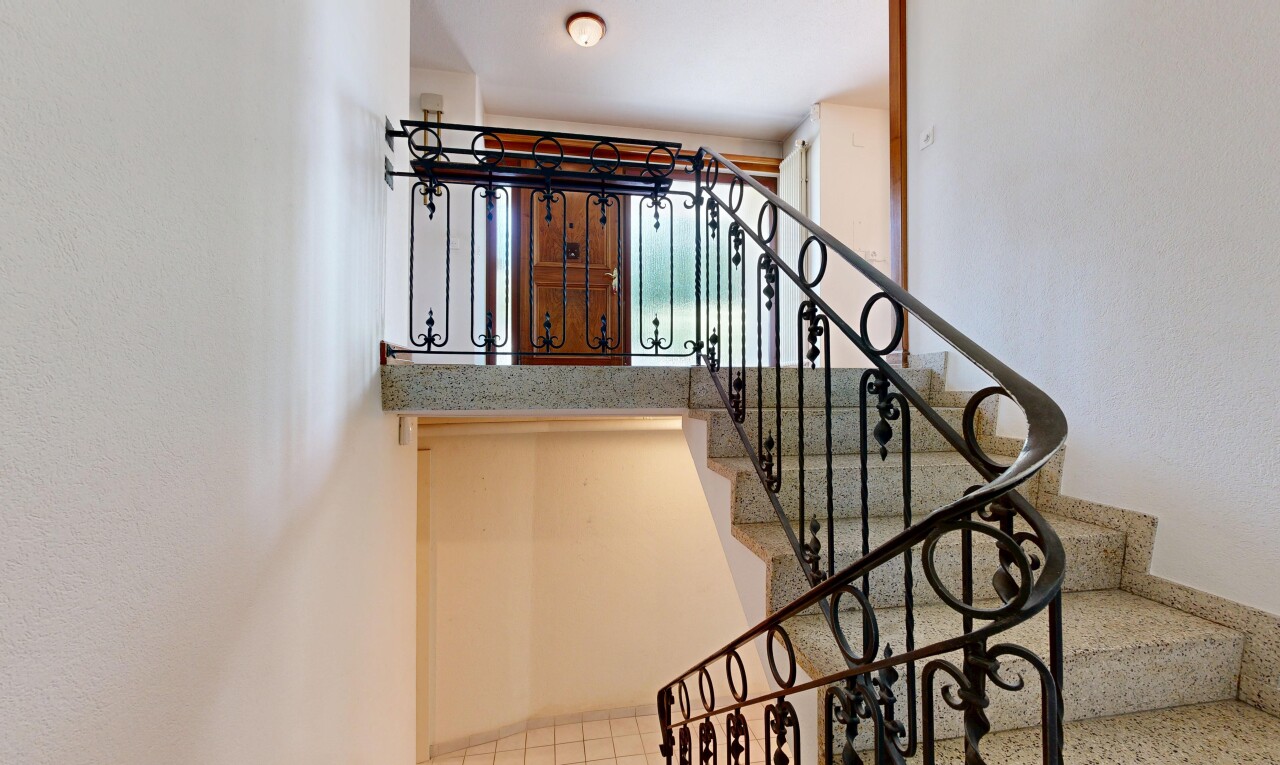 treppe mit inside property, treppen, drywall, und gipskartonwand