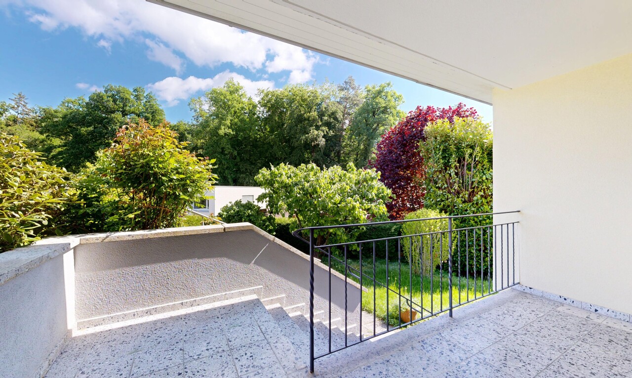 balkon mit day time, from property, und balkon