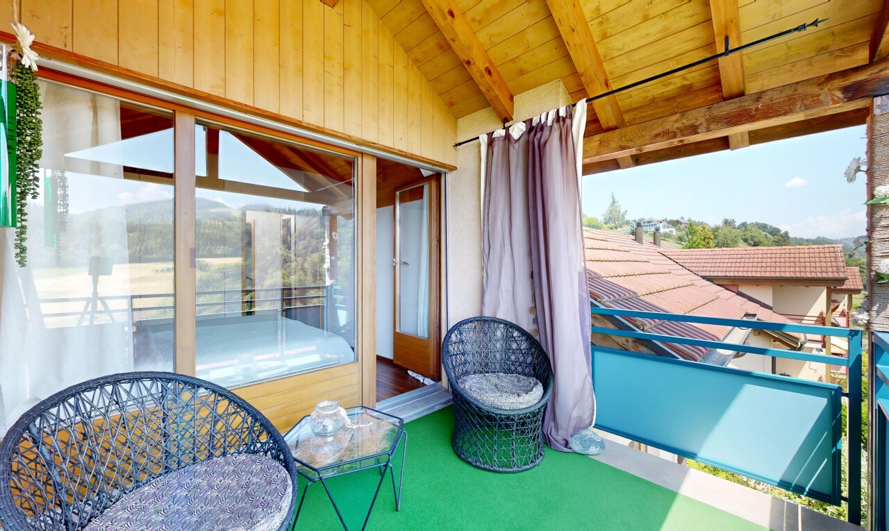 balkon mit balkon, day time, und from property
