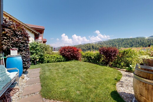 garten mit rasen, from property, und day time