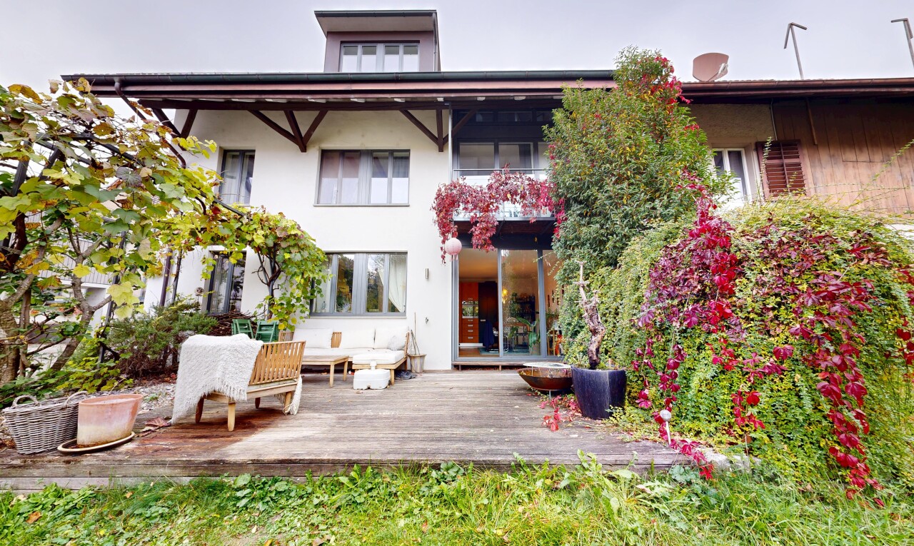 Haus mit zwei Lofts & sep. Parzelle direkt nebenan