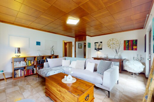 salon avec inside property, cloison sèche, et drywall