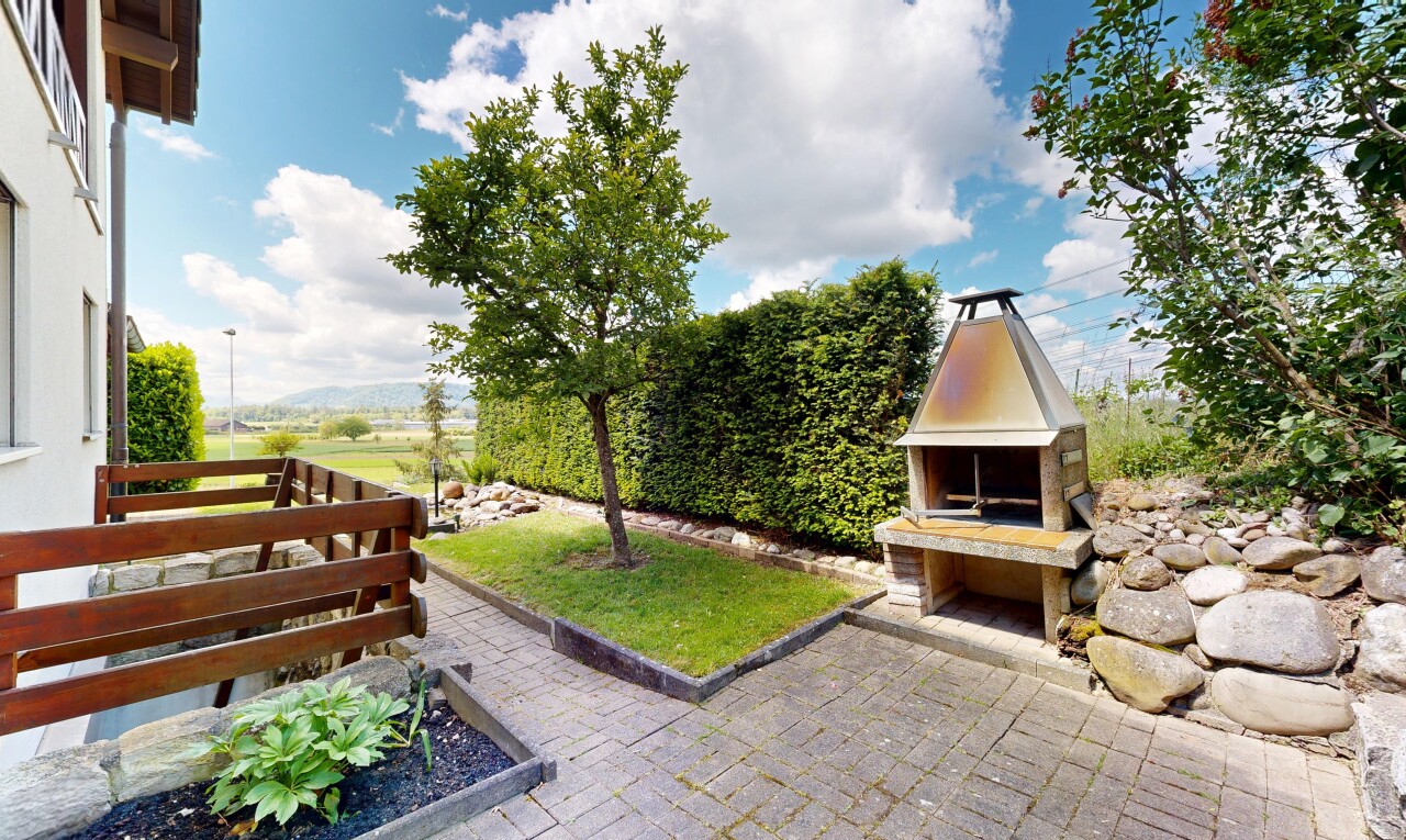jardin avec from property, day time, et terrasse