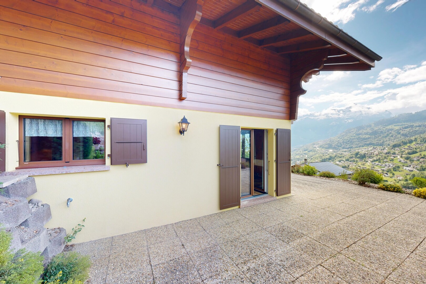 terrasse avec from property et day time