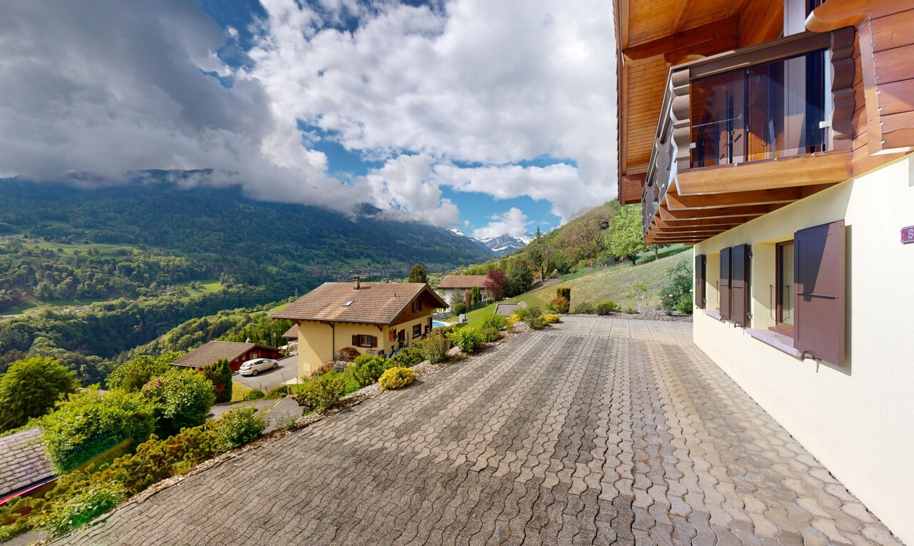 vue sur la montagne avec day time, mountain view, vue sur la montagne, et from property