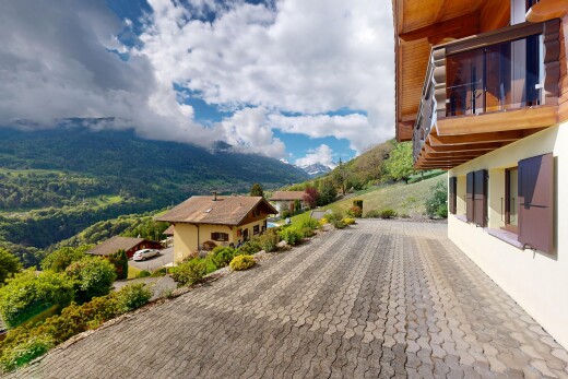 vue sur la montagne avec day time, mountain view, vue sur la montagne, et from property
