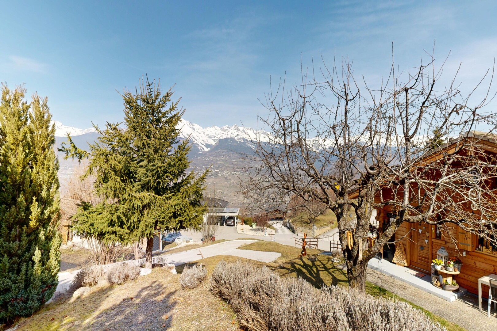 außenansicht mit blick auf die berge, mountain view, und day time