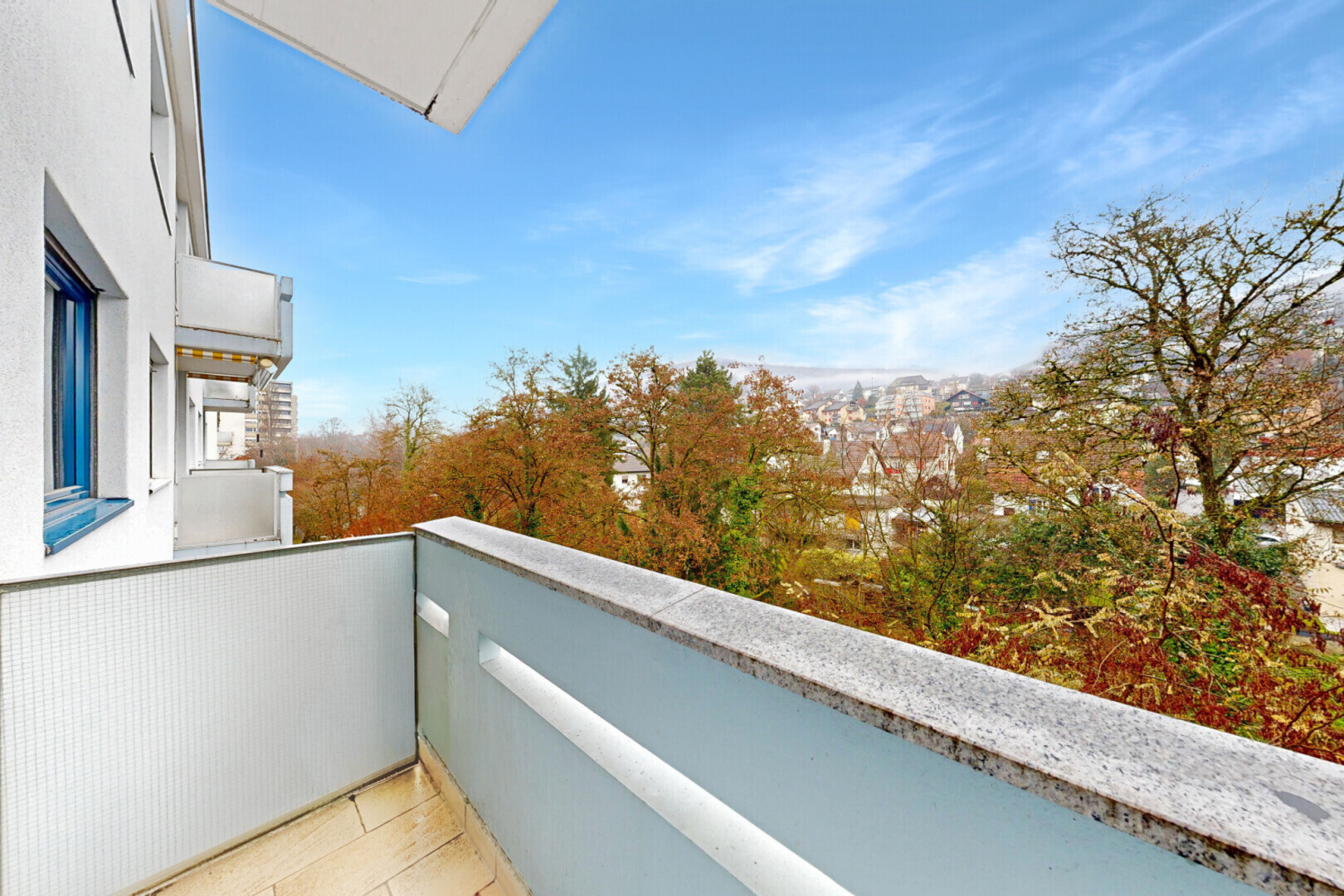 balcon avec balcon, day time, et from property