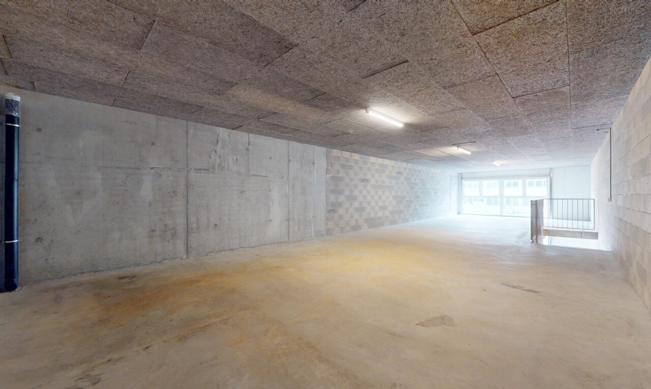 parking avec inside property