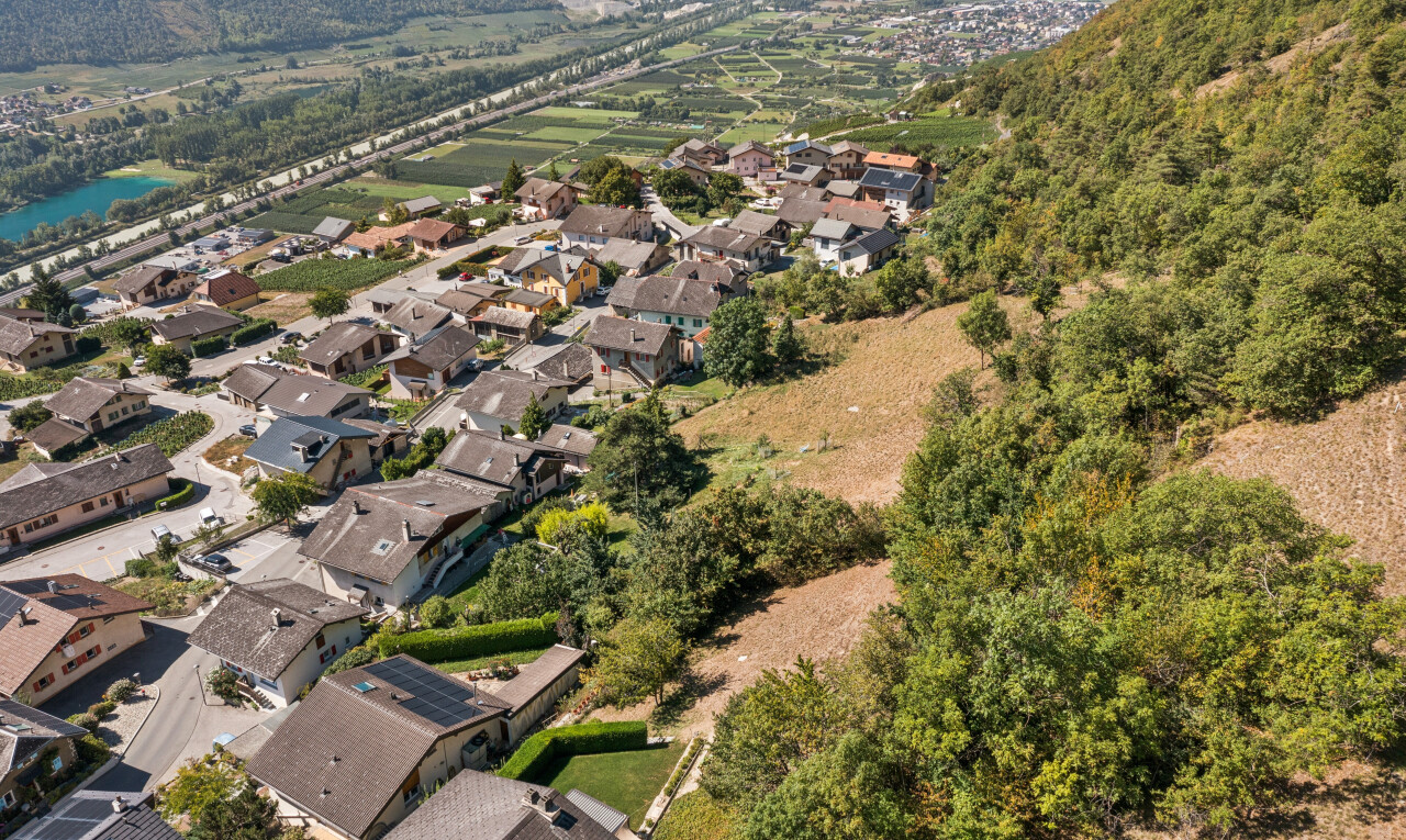 vue sur la montagne avec neighborhood view, vue résidentielle, residential view, vue sur la montagne, et mountain view