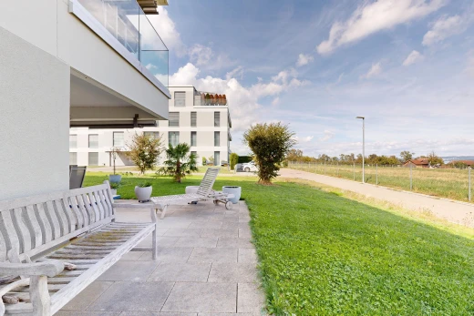 terrasse avec terrasse, from property, pelouse, day time, et view focus