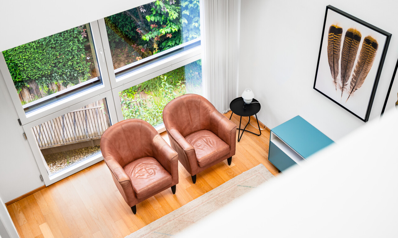 einzelheiten mit floor, inside property, holzfußboden, wood finish floor, und gipskartonwand