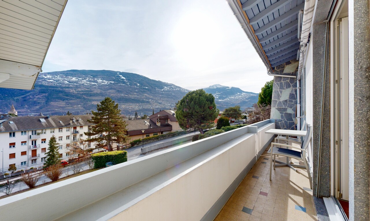 balkon mit mountain view, blick auf die berge, balkon, und from property