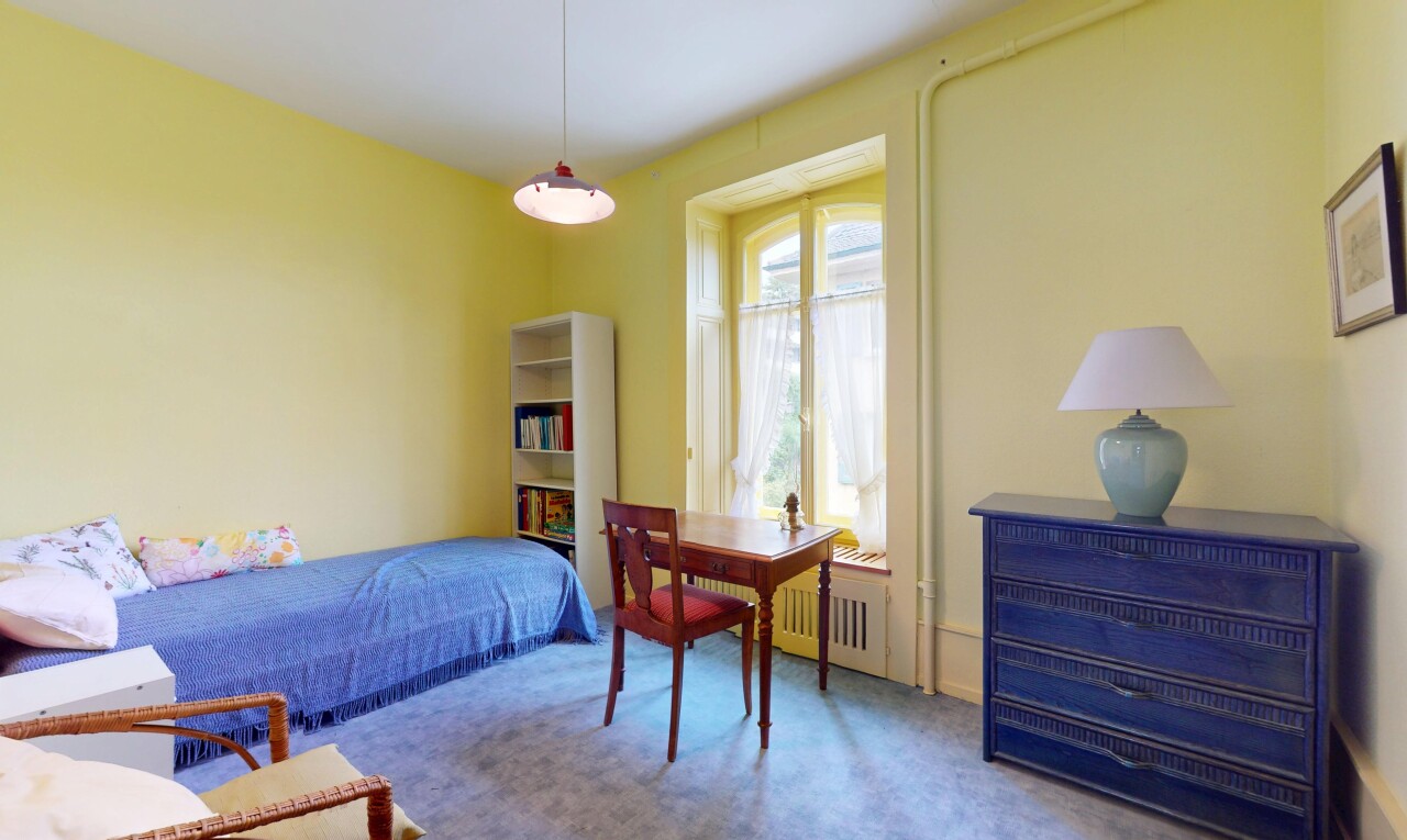 chambre avec lumière naturelle, natural light, cloison sèche, drywall, et inside property
