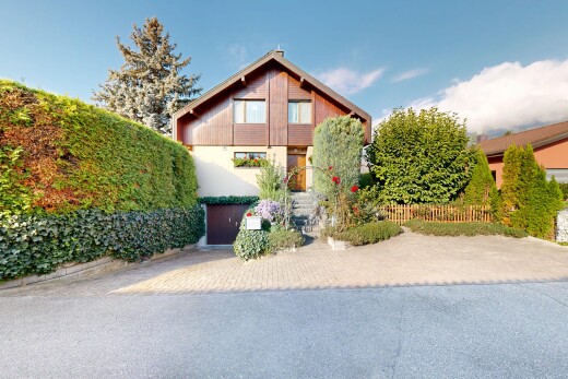 außenansicht mit day time, property visible, und vertikale verkleidung