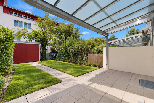 terrace featuring a pergola