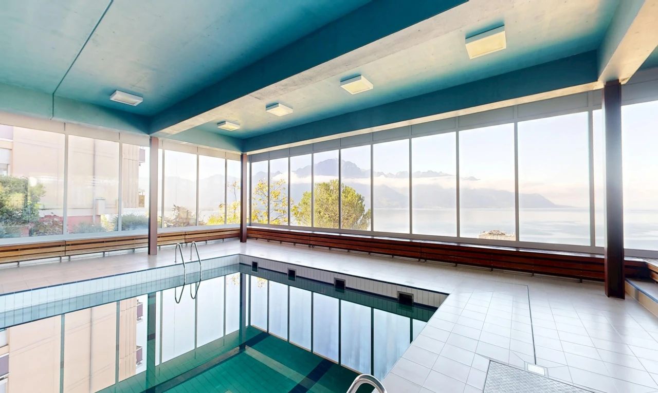 piscine avec rampe et view focus