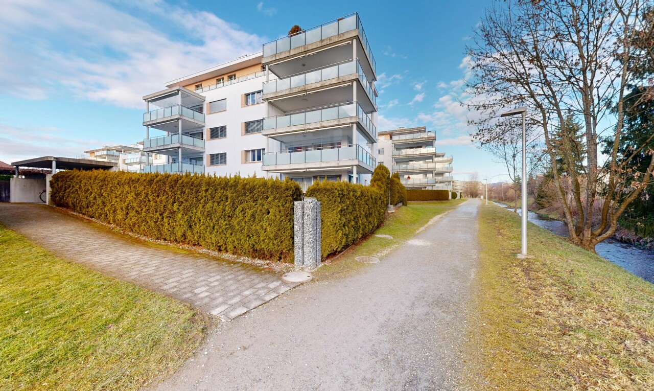 Grosszügige 5.5-Zimmer-Attikawohnung mit Lift direkt in die Wohnung