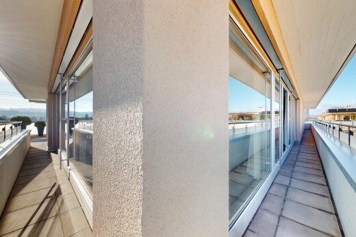 balcon avec balcon, from property, et day time