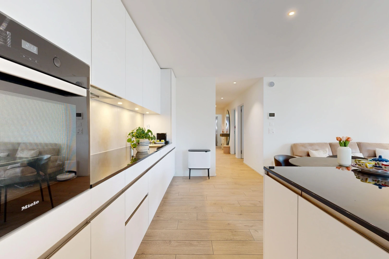 küche mit ofen, light floor, wood finish floor, holzfußboden, und drywall