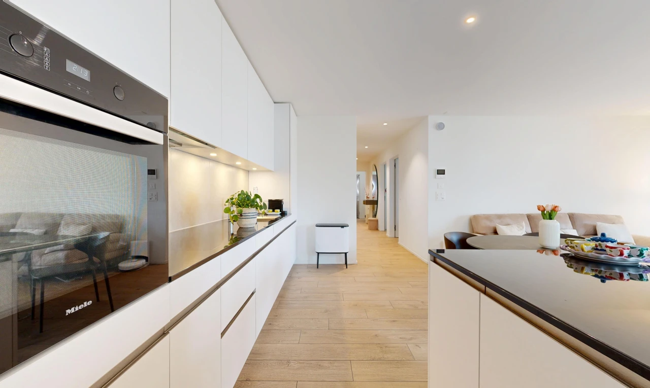 küche mit ofen, light floor, wood finish floor, holzfußboden, und drywall
