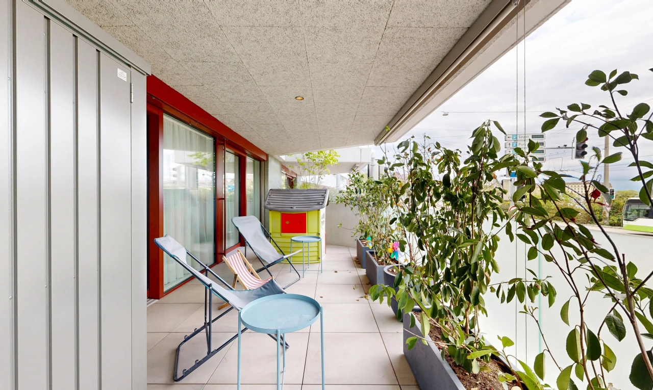 terrasse mit from property, overcast, und balkon