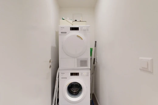 wäschekammer mit waschturm, drywall, gipskartonwand, inside property, und wäscherei