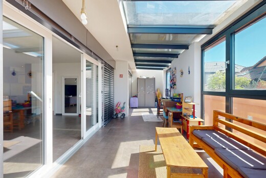 terrasse mit day time und inside community