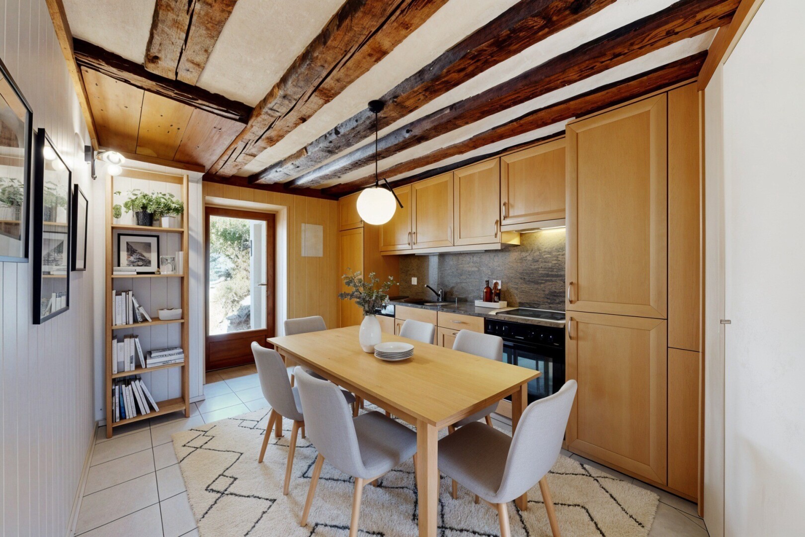 salle à manger avec virtually staged, inside property, sol en carrelage, tile floor, et lumière naturelle