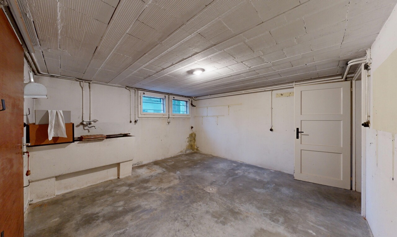 parking avec inside property