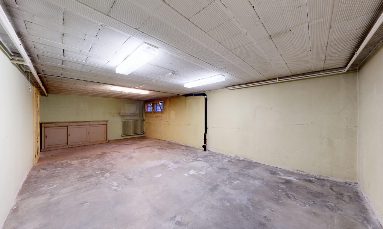 parking avec inside property
