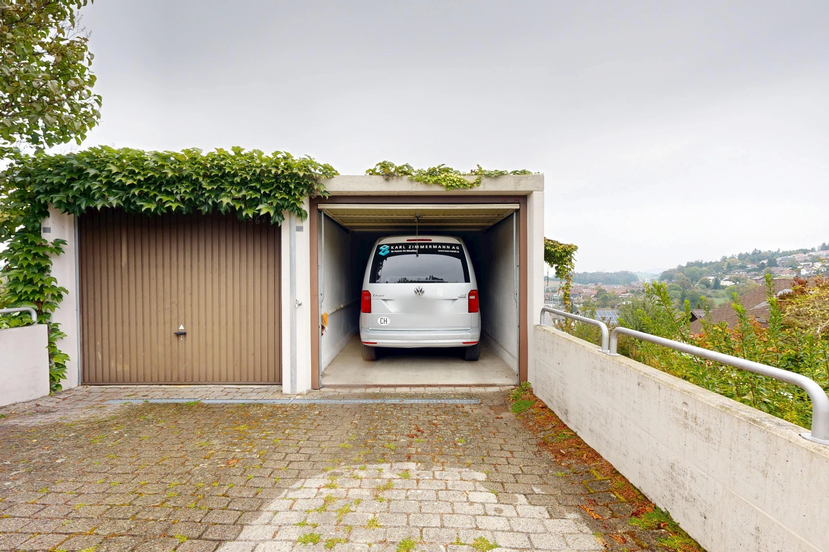 terrasse mit carport, overcast, auffahrt, und from property