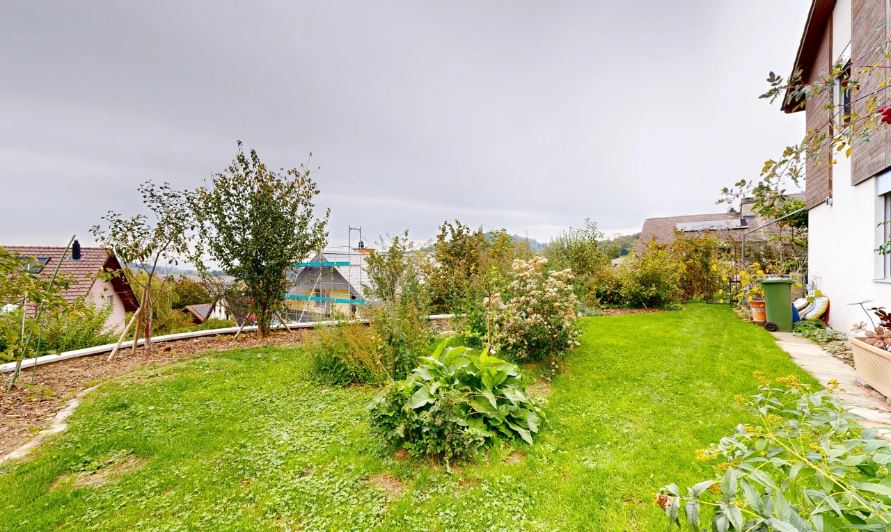 garten mit overcast, rasen, und from property