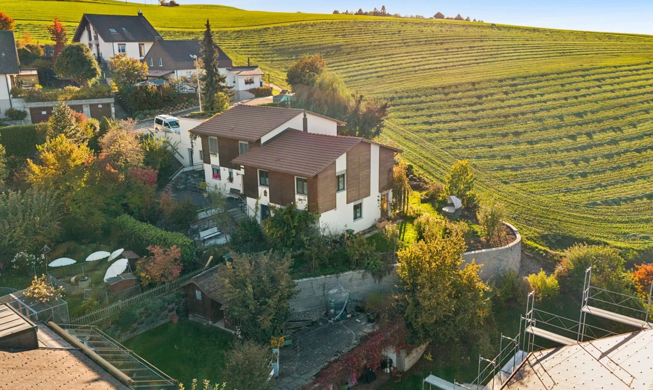 außenansicht mit ländliche aussicht, rural view, blick auf obstgarten/agrarland, orchard / agricultural view, und dock
