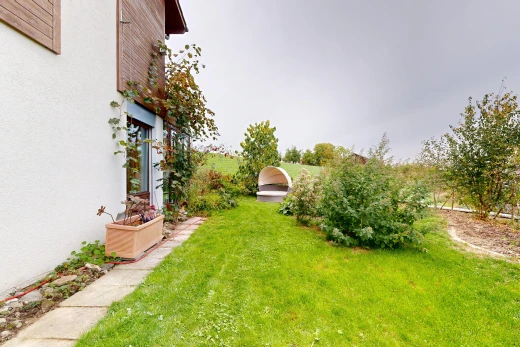 garten mit rasen, from property, und overcast