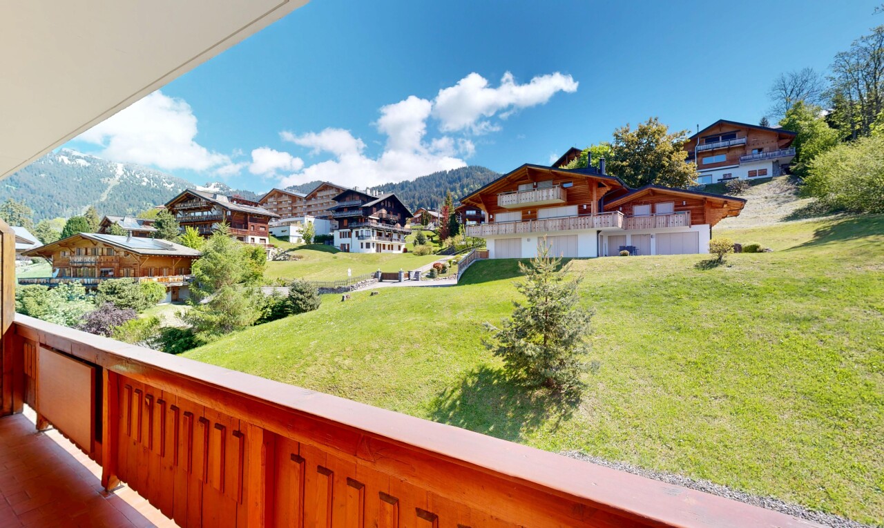 balcon avec from property, balcon, mountain view, vue sur la montagne, et day time