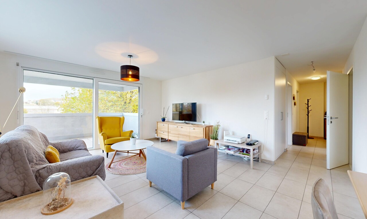 salon avec inside property, lumière naturelle, natural light, cloison sèche, et drywall